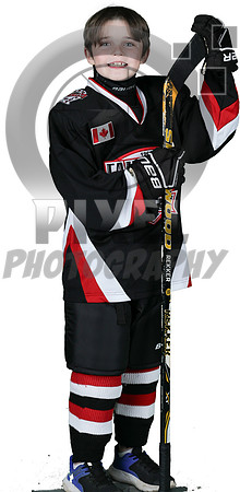 U10WHITE-SELECT_LOGAN_PETCH_4391