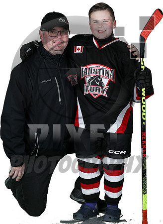 U10WHITE-SELECT_JULIAN_CAINE_4373