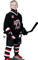 U7BLACK-SELECT_Hazen_Shaw_1149
