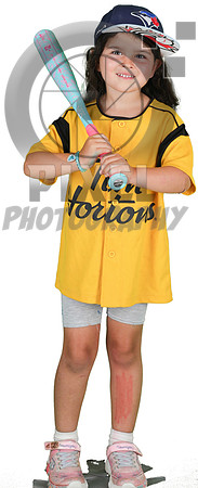 5UGold-Team4_Olivia_Swift_7035