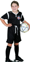 U8-3-black_Abby-Mae_Berthelot_2903