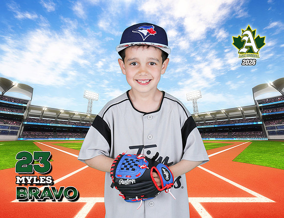 6UGrey-Team6_Myles_BRAVO-5439