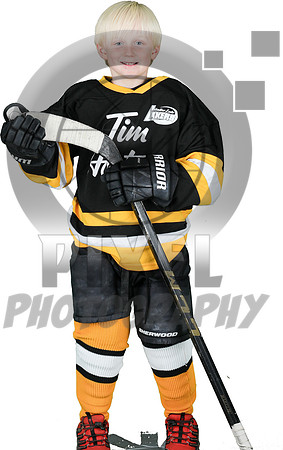 U7Black_Miller_MacDermid_9047